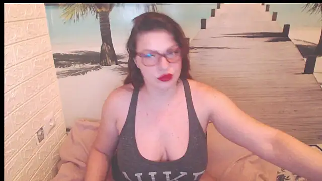 Queen  Natasha online show from November 26, 10:22 pm