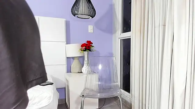 ElizabethBell  online show from December 19, 4:27 am