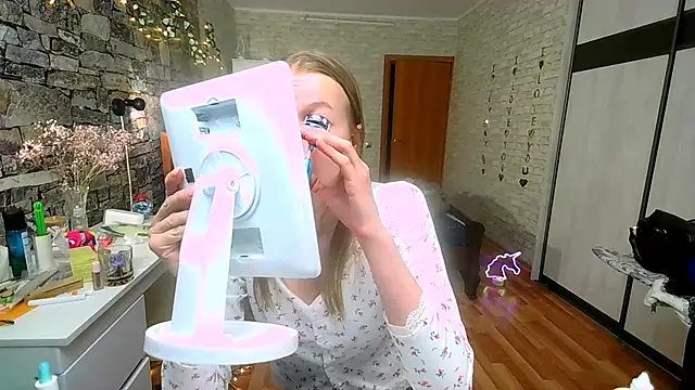   Aphrodita  wow   online show from April 10, 2:56 pm