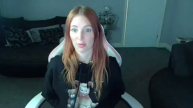 Red firesquirt online show from January 6, 3:27 pm