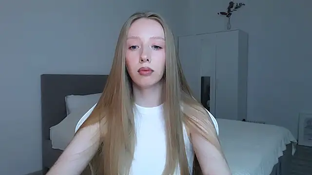 Luna insniity online show from October 6, 8:13 pm