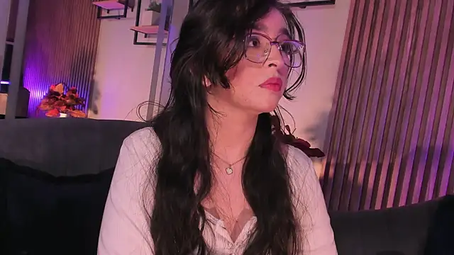 Eva Macalliter online show from April 19, 3:17 am