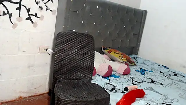 Snapshot of Styled_Four chatting on September 10, 5:07 am Styled Four online show from September 10, 5:07 am