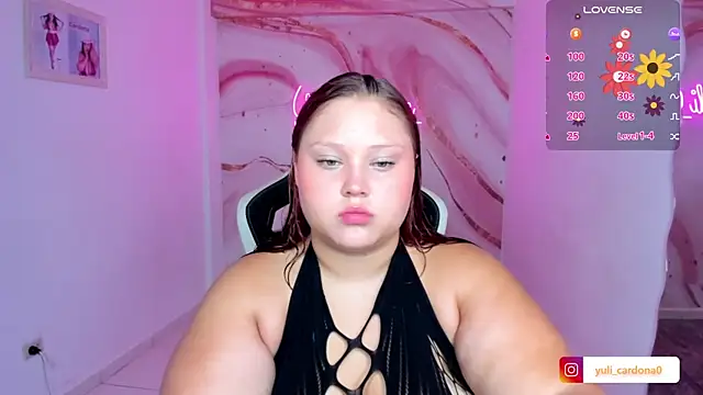 YuliCardona  online show from February 5, 5:05 pm