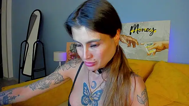 Patricia Cox online show from April 12, 10:01 pm