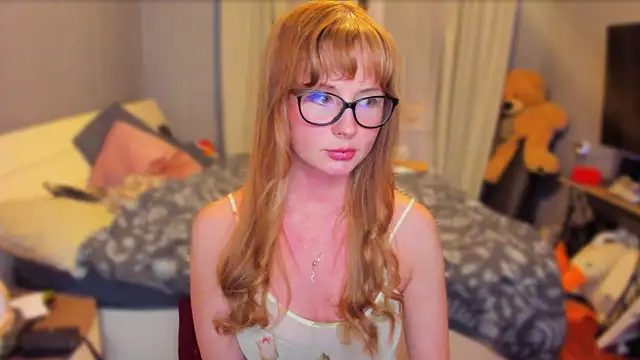 Snapshot of KlementinaBbG chatting on September 24, 8:52 pm KlementinaBbG online show from September 24, 8:52 pm