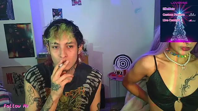 badeyes crazygoat online show from November 28, 1:08 am