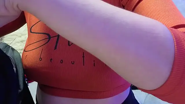 nadescomthxx online show from December 20, 6:12 pm