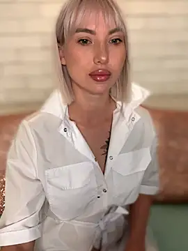 MiaMinx online show from October 15, 11:51 pm