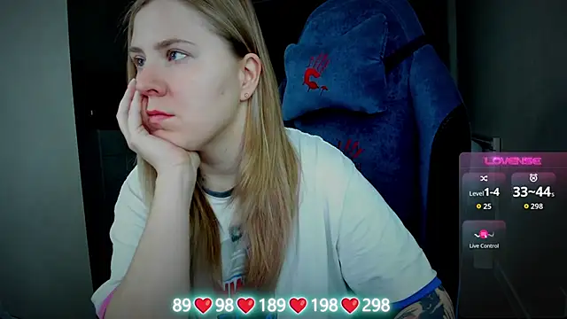 Olivia Munk online show from November 5, 4:07 am