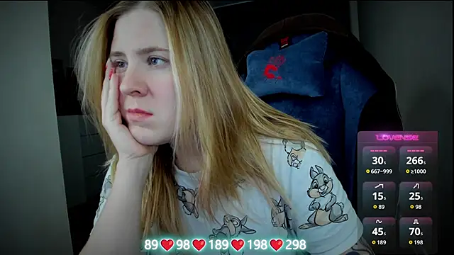 Olivia Munk online show from November 16, 4:47 am