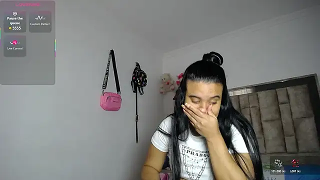 tiffany  pink online show from December 1, 8:55 pm