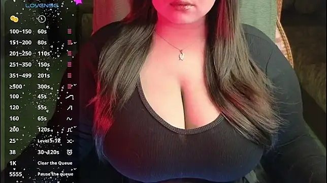 Juicy Bengali Girl online show from October 15, 8:00 pm