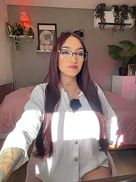 DaniDusan  online show from November 2, 8:01 pm