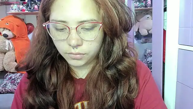 soficammy online show from March 6, 8:04 pm