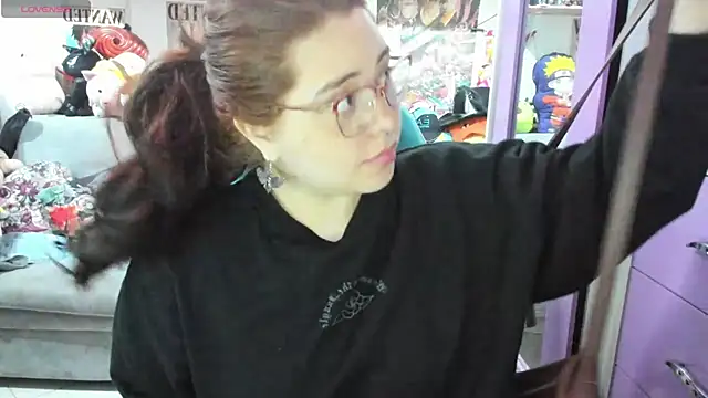 soficammy online show from October 28, 11:42 pm