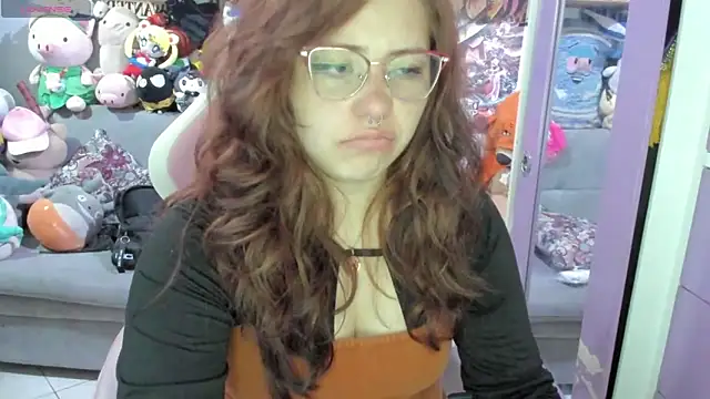 soficammy online show from April 14, 8:53 pm